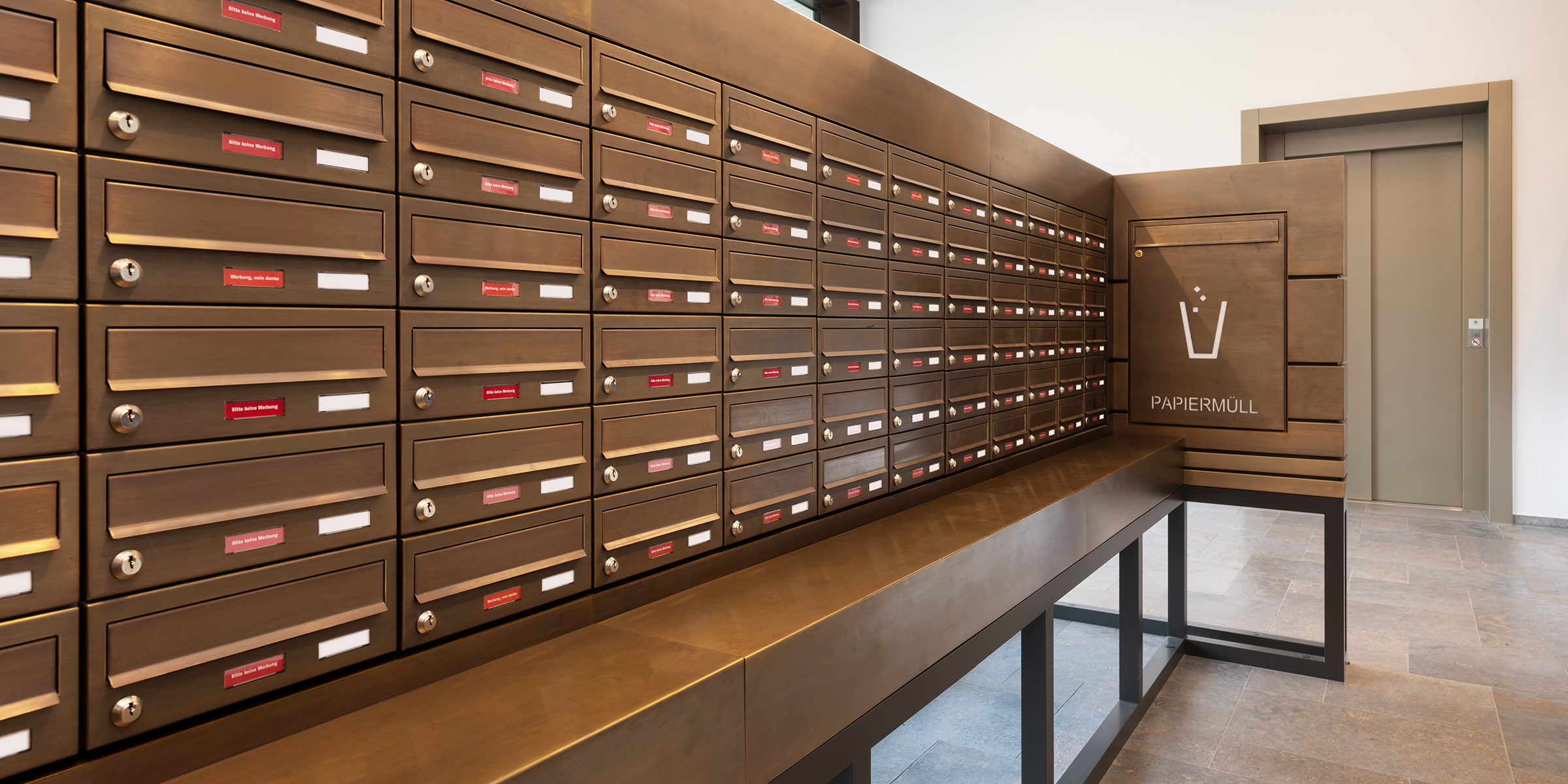 Lippert Berlin Projekt Pandion Lippert Berlin Projekt Pandion